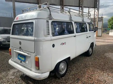 Kombi 1.6 STD 9 LUGARES