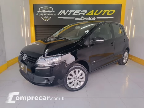 Volkswagen FOX 1.6 MI 8V 4 portas