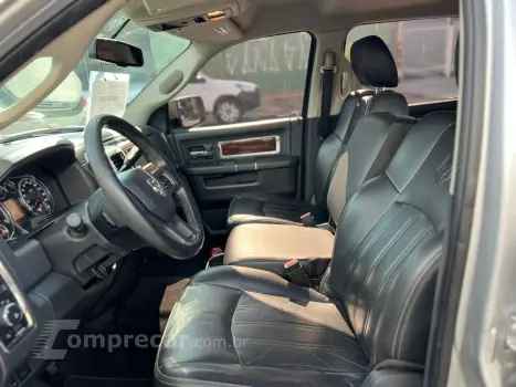 2500 6.7 I6 Turbo Laramie CD 4X4