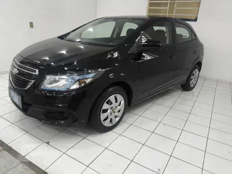 CHEVROLET ONIX 1.4 MPFI LT 8V 4 portas