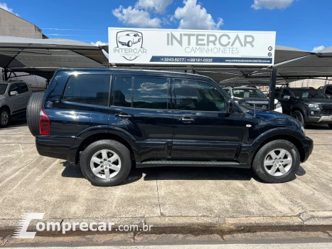 Mitsubishi PAJERO 3.2 Full GLS 4X4 16V Turbo Intercooler 4 portas