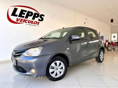 Toyota ETIOS HB XS 15 4 portas