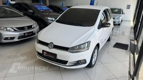 Volkswagen FOX 1.6 MI Highline 8V 4 portas