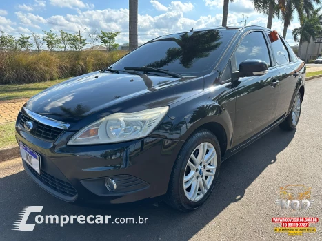 FORD FOCUS 2.0 Sedan 16V 4 portas