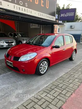 Renault SANDERO Authentique Hi-Flex 1.0 16V 5p 4 portas