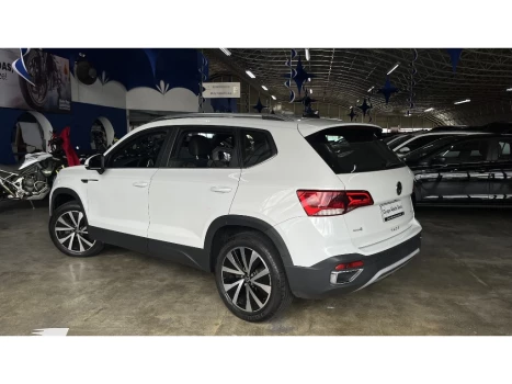 TAOS 1.4 250 TSI Highline