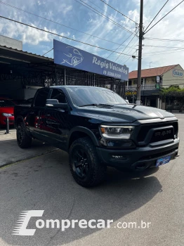 DODGE RAM 5.7 1500 Hemi 4X4 CD V8 4 portas