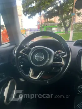 Renegade Longitude 1.8 4x2 Flex 16V Aut.