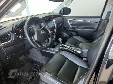 HILUX SW4 2.8 SRX 4X4 7 Lugares 16V Turbo Intercooler