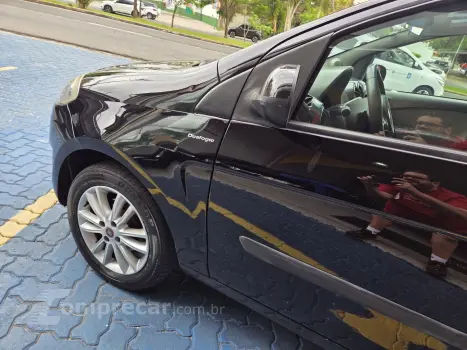 PALIO 1.6 MPI ESSENCE 16V FLEX 4P AUTOMÁTICO