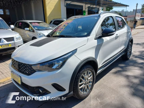 Fiat ARGO 1.8 E.torq Trekking 4 portas