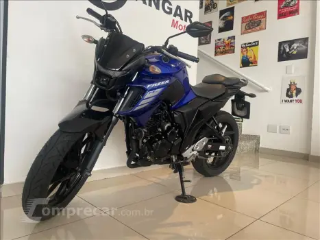 Yamaha FZ25 FAZER ABS