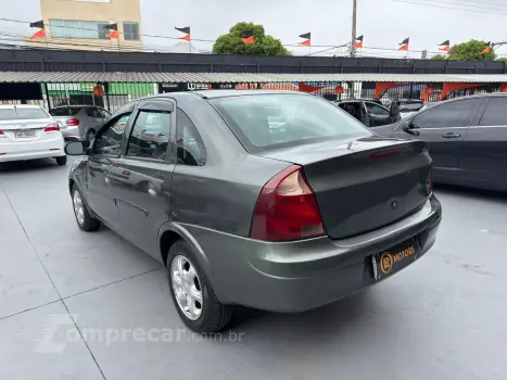 CORSA 1.4 MPFI Premium Sedan 8V