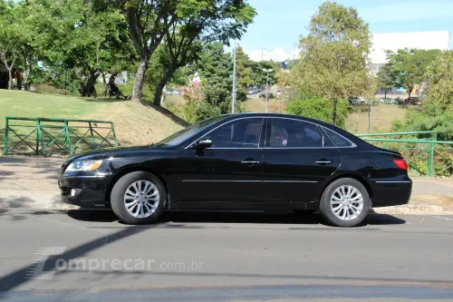 AZERA 3.3 MPFI GLS Sedan V6 24V