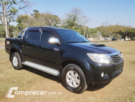 Toyota HILUX 3.0 SRV 4X4 CD 16V Turbo 4 portas