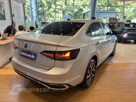 Virtus 1.0 4P 200 TSI FLEX HIGHLINE AUTOMÁTICO