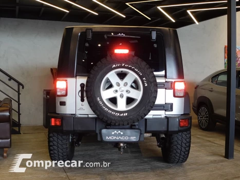 Wrangler 3.8 V6 12V SPORT TETO RÍGIDO E LONA AUTOMÁTICO