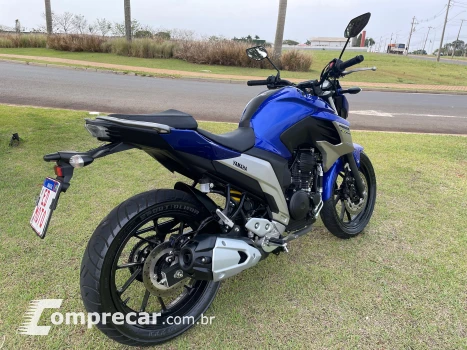 FZ25 FAZER