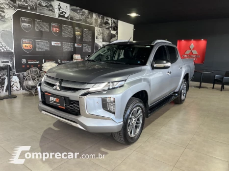 Mitsubishi L200 TRITON 2.4 16V Turbo Sport Hpe-s CD 4X4 4 portas