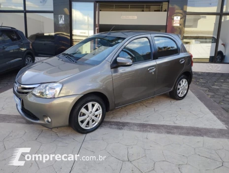 Toyota Etios Hatch 1.5 16V 4P FLEX XLS AUTOMÁTICO 4 portas