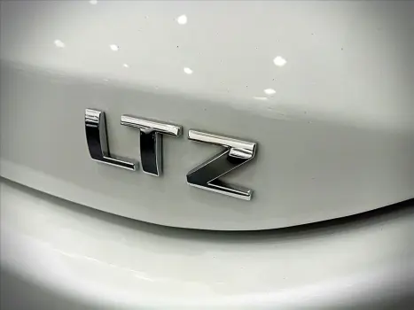 ONIX 1.0 TURBO FLEX PLUS LTZ AUTOMÁTICO