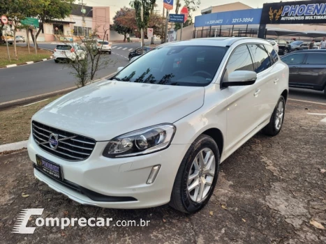 Volvo XC60 2.4 D5 Momentum AWD 4 portas