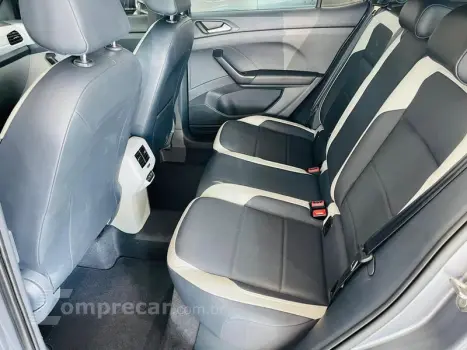 T CROSS HIGHLINE 250 TSI AUT