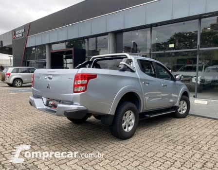 L200 TRITON 2.4 16V Turbo Sport HPE TOP CD 4X4