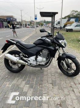 HONDA CB 300R