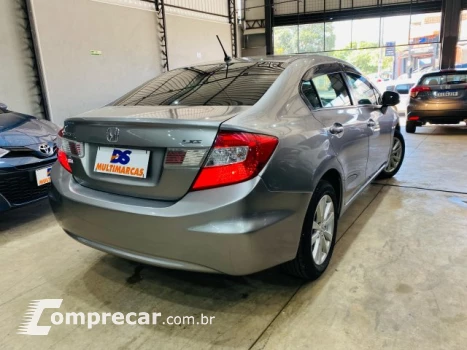 CIVIC - 1.8 LXS 16V 4P AUTOMÁTICO