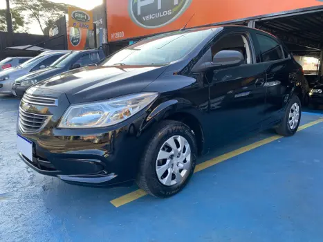 CHEVROLET Onix 4 portas