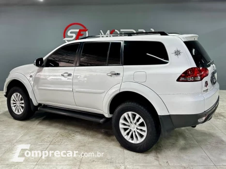 PAJERO DAKAR 3.2 HPE 4X4 7 Lugares 16V