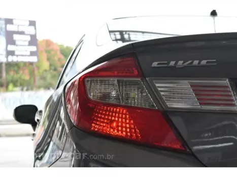 CIVIC - 1.8 EXS 16V 4P AUTOMÁTICO