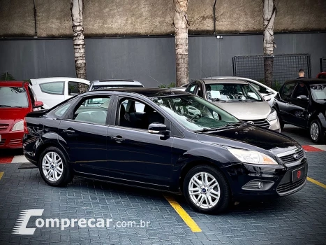 FORD FOCUS 2.0 Sedan 16V 4 portas