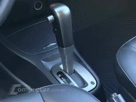 GRAND LIVINA 1.8 SL 16V