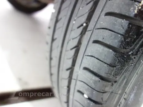 FOX - 1.0 MI CITY 8V 4P MANUAL