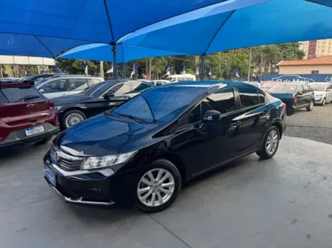 HONDA CIVIC - 1.8 LXS 16V 4P AUTOMÁTICO 4 portas