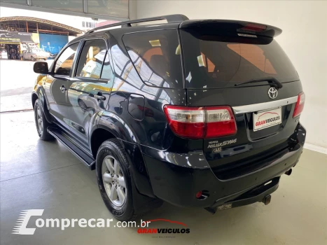 HILUX SW4 4.0 SRV 4X4 V6 24V GASOLINA 4P AUTOMÁTI
