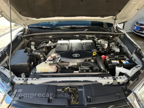 HILUX 2.8 D-4d Turbo CD SRX 4X4