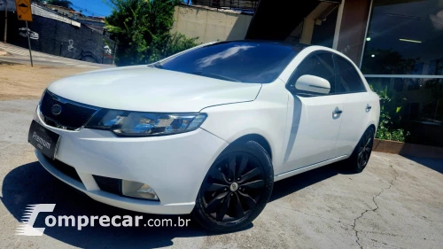 Kia CERATO 1.6 EX Sedan 16V 4 portas