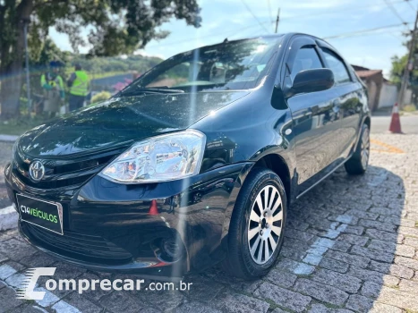 Toyota ETIOS X Sedan 1.5 Flex 16V 4p Mec. 4 portas