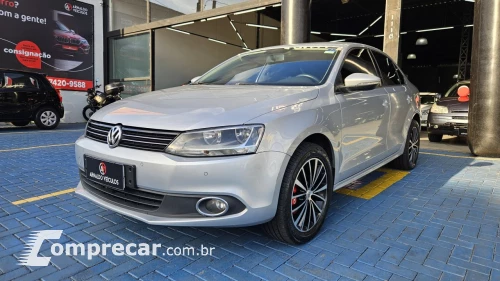 Volkswagen JETTA Comfortline 2.0 T.Flex 8V 4p Tipt. 4 portas