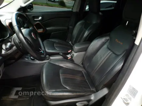 TORO 2.0 16V Turbo Volcano 4X4