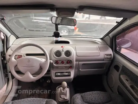Twingo 1.0 8V