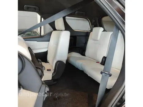 HILUX SW4 2.8 D-4D TURBO DIESEL DIAMOND 7L 4X4 AUTOMÁTICO