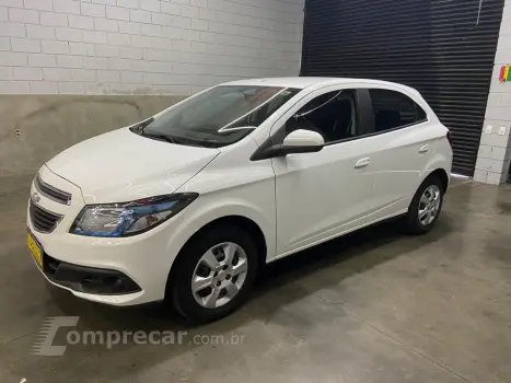 CHEVROLET Onix 1.4 Mpfi Lt 8V Flex 4P Manual 4 portas