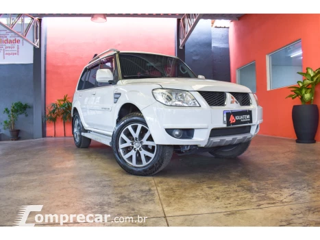 Mitsubishi PAJERO TR4 2.0 4X2 16V 140CV FLEX 4P MANUAL 4 portas