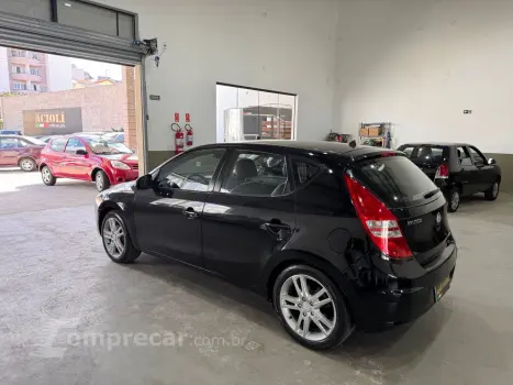 I30 2.0 Mpfi Gls 16V Gasolina 4P Automático