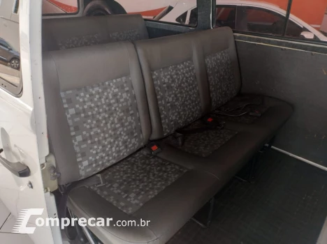 Kombi 1.4 FLEX STD 9 LUGARES