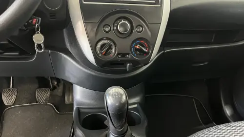 VERSA SV 1.6 16V FlexStart 4p Mec.